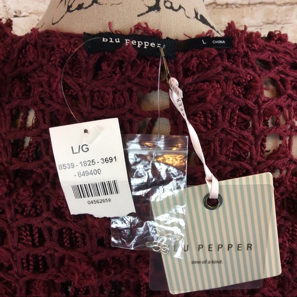 New Blu Pepper Shaggy Fringe Pom Long Vest Large - Picture 6 of 7